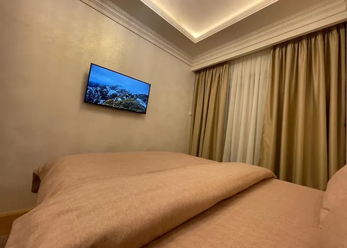 Hills Apartments